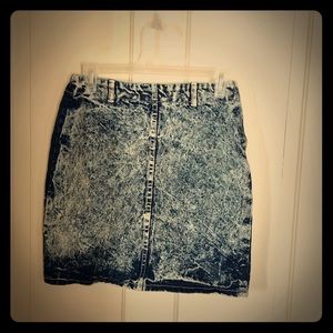 Vintage acid washed skirt. Style no. 1820B Breaker